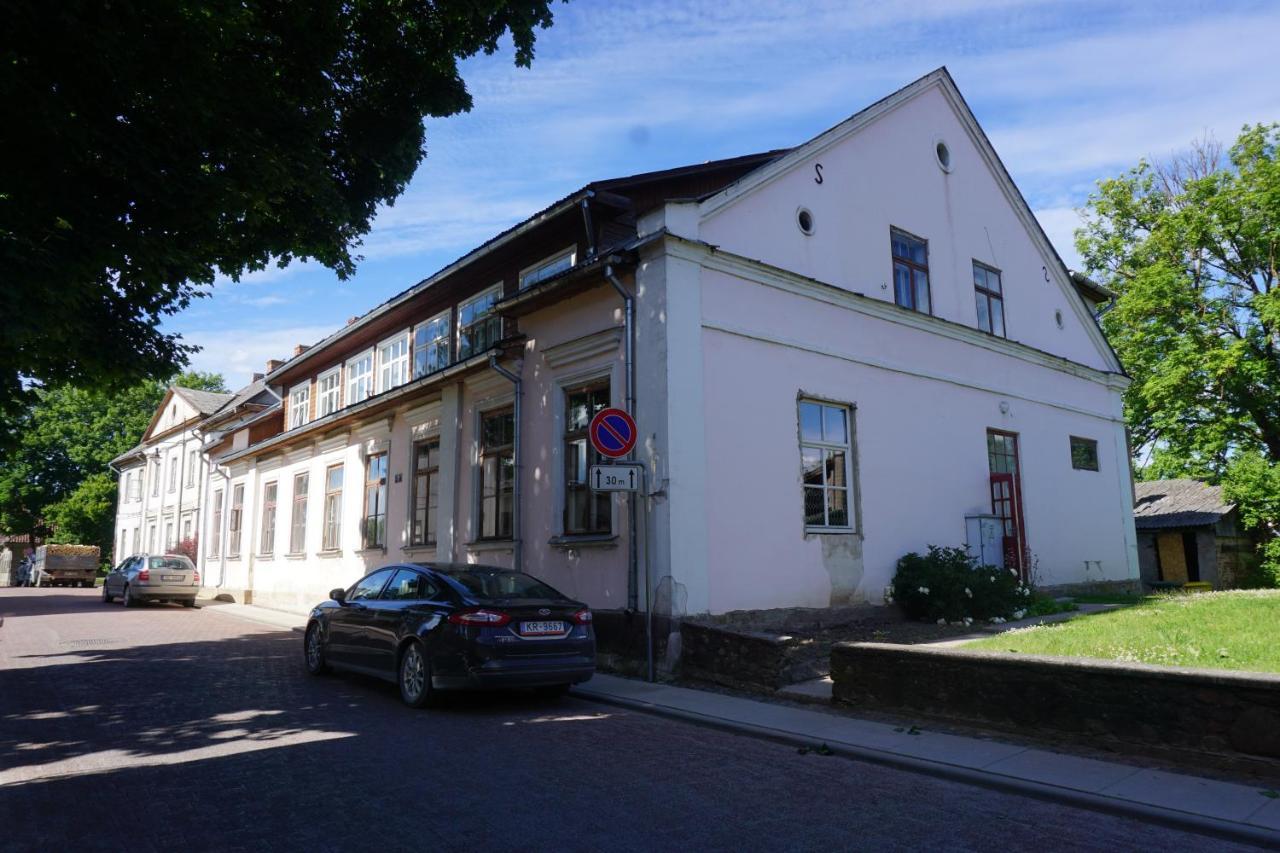 Pilskalnu Hostelis Kuldīga Εξωτερικό φωτογραφία